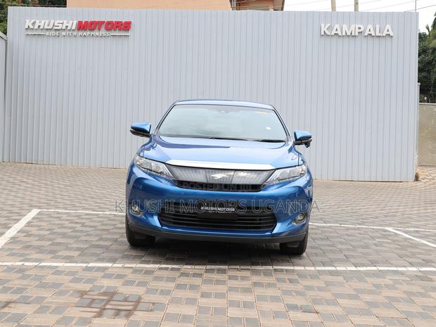 Toyota Harrier 2.0 2017 Blue