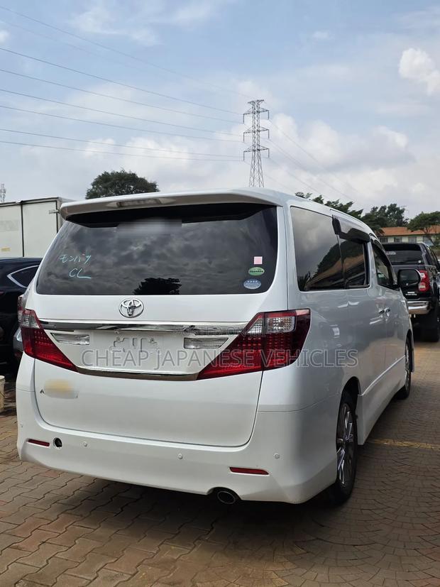 Toyota Alphard 2013 White