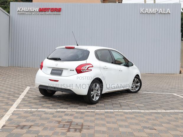 Peugeot 208 2013 White