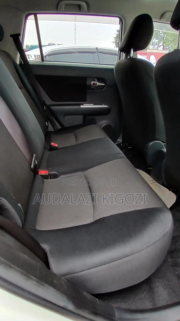 Toyota Corolla Rumion 2010 White