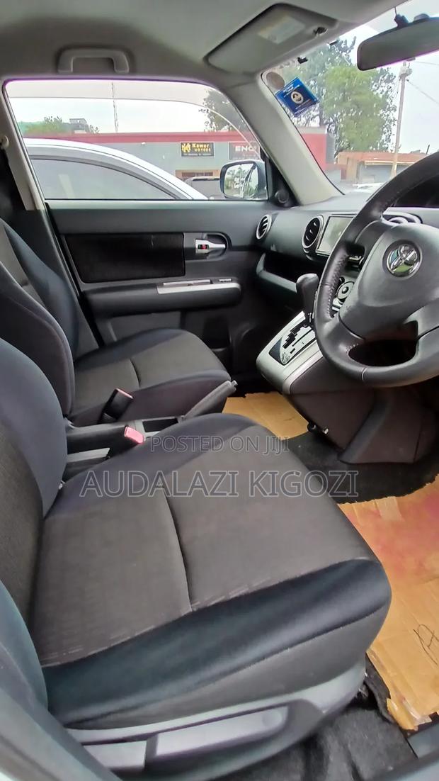 Toyota Corolla Rumion 2010 White
