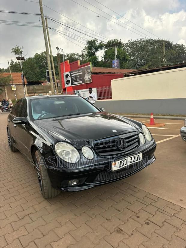 Mercedes-Benz E300 2008 Black