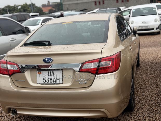 Subaru Legacy 2015 Gold