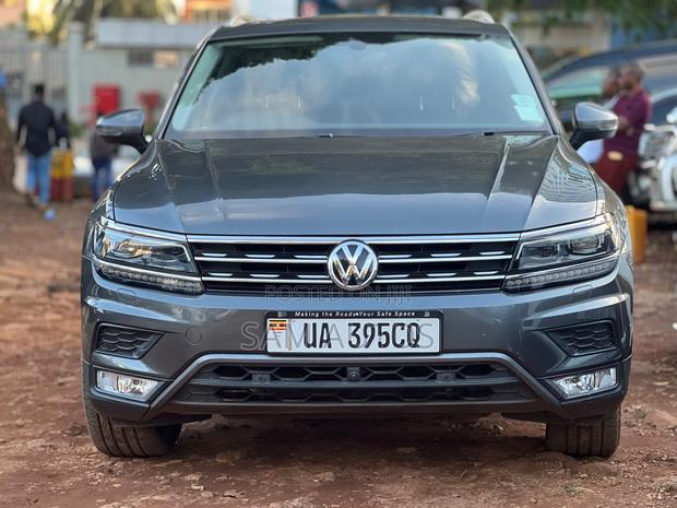 Volkswagen Tiguan 2017 Gray