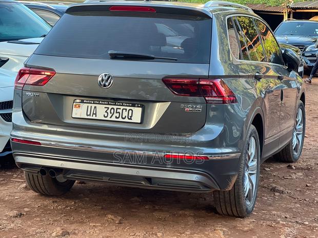 Volkswagen Tiguan 2017 Gray