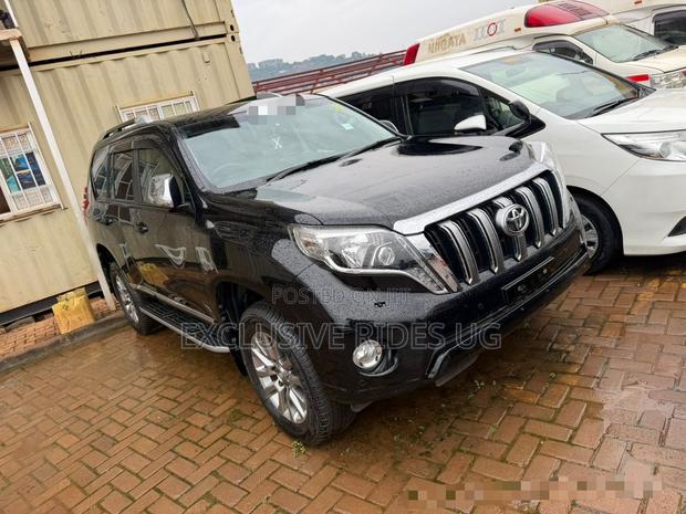 Toyota Land Cruiser Prado 2017 Black