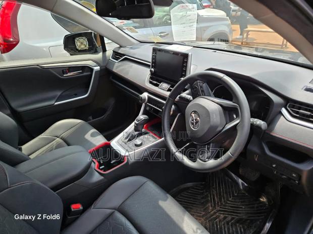 Toyota RAV4 2022 Black