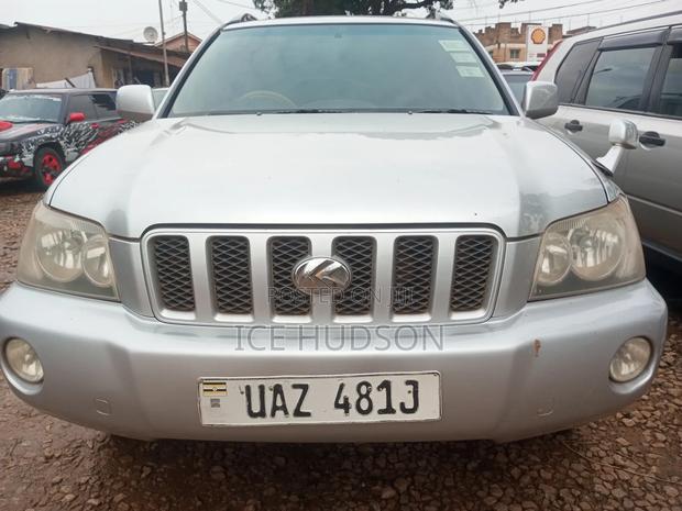 Toyota Kluger 2003 Gray