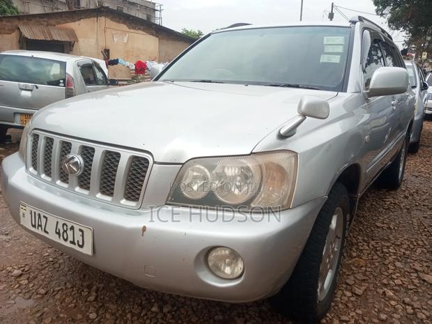 Toyota Kluger 2003 Gray