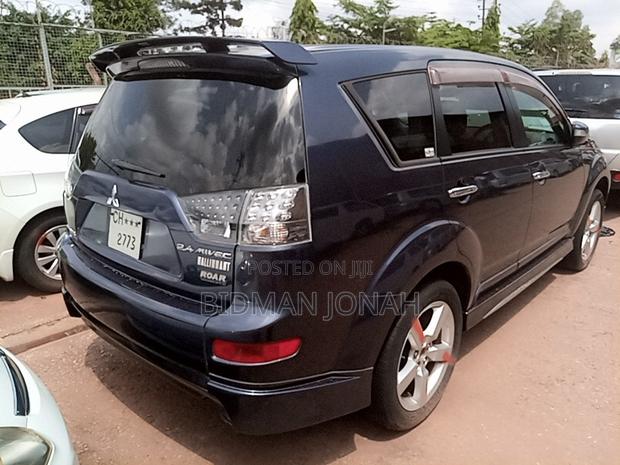 Mitsubishi Outlander 2012 Black