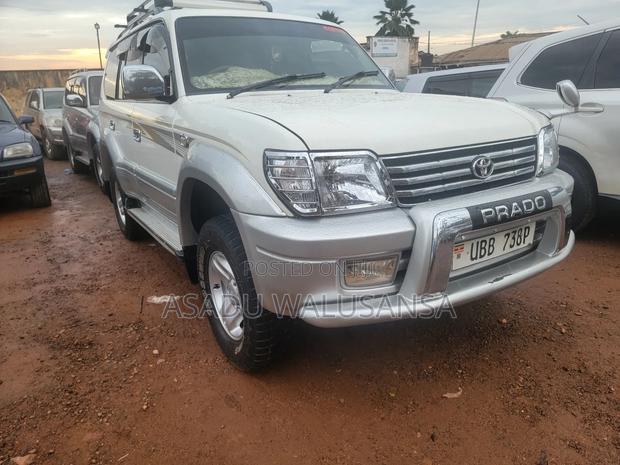 Toyota Land Cruiser Prado 2009 Silver