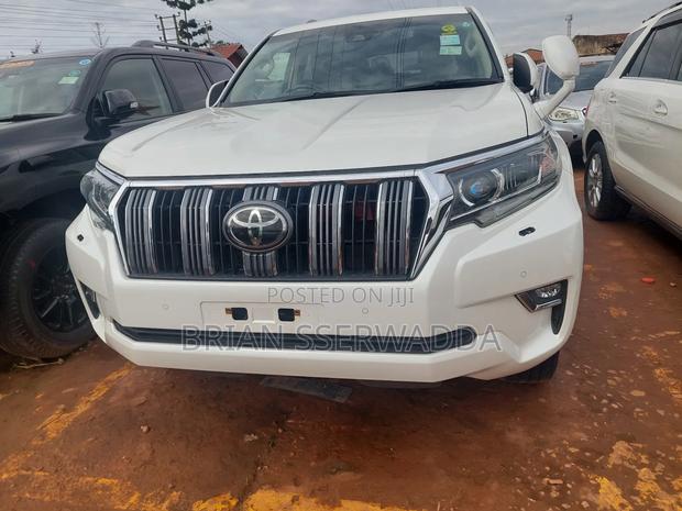 Toyota Land Cruiser Prado 2.7 2017 White
