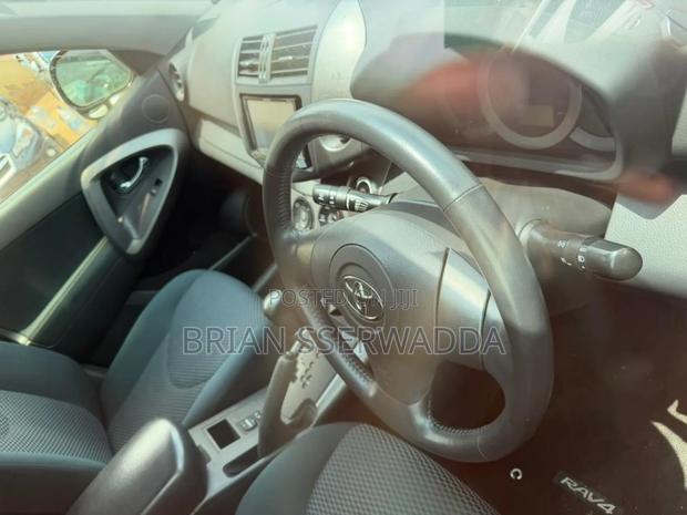 Toyota RAV4 2012 White