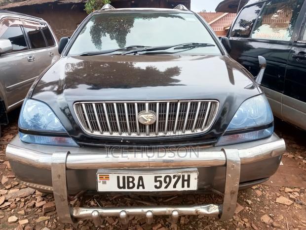 Toyota Harrier 2001 Black