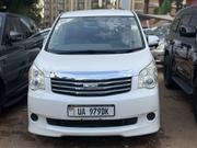 Toyota Noah 2011 Off white for sale