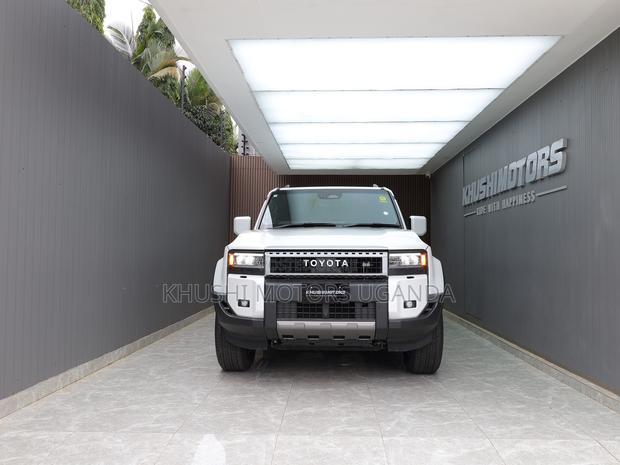 Toyota Land Cruiser LC250 2024 White