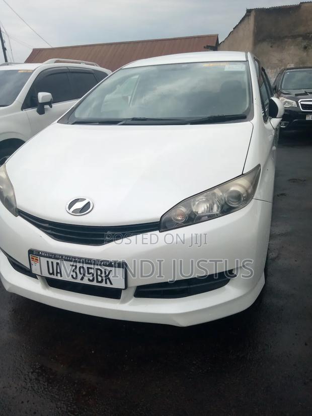 Toyota Wish 2011 White