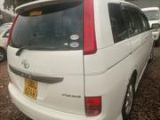Toyota ISIS 1.8 Platana 2007 White for sale