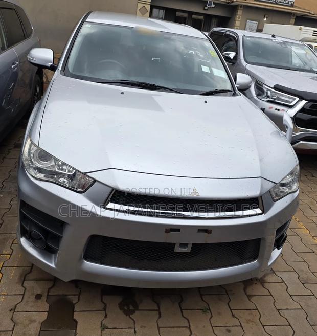 Mitsubishi Outlander 2012 Silver