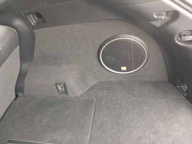 Toyota Harrier 2.0 2016 White