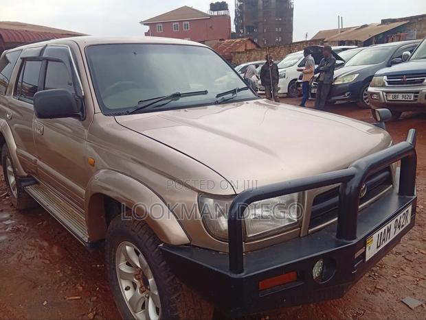 Toyota Hilux Surf 2.7 SSR 1999 Silver