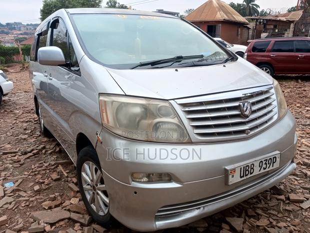 Toyota Alphard 2005 Silver