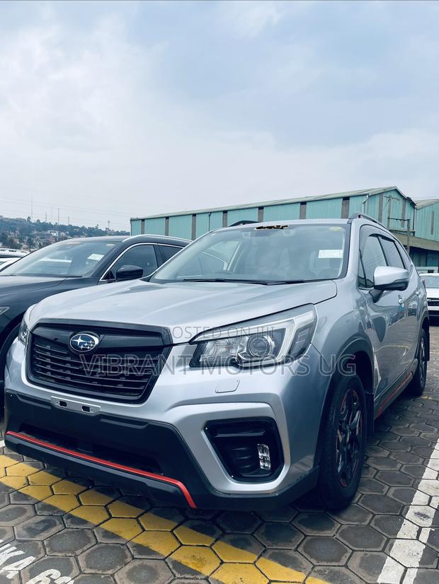 Subaru Forester 2018 Silver