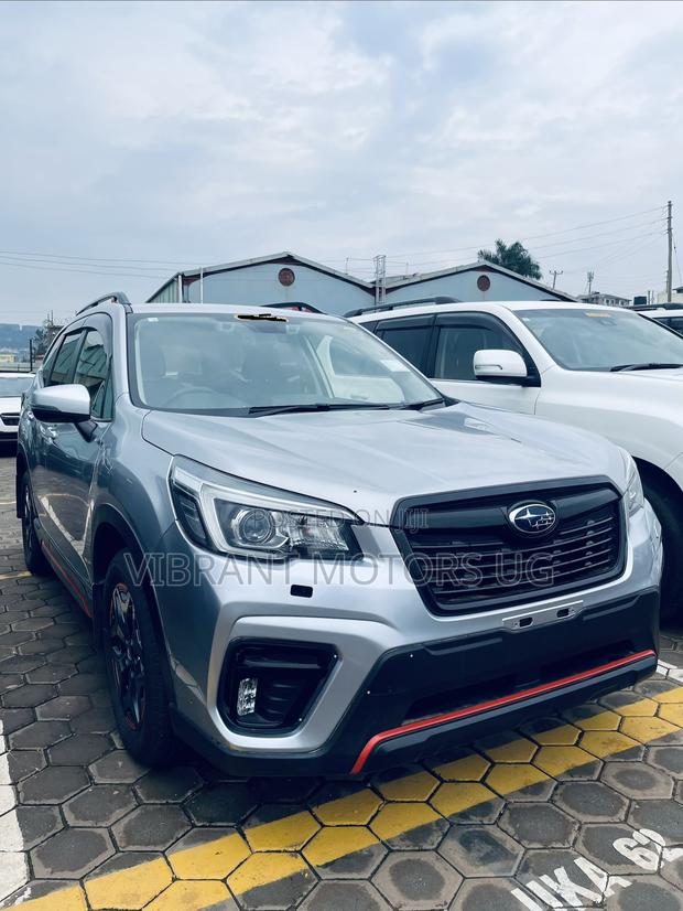 Subaru Forester 2018 Silver