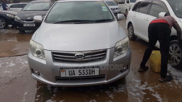Toyota Axio 2010 Silver