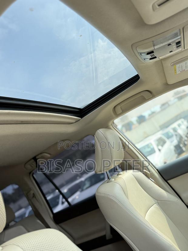 Toyota Land Cruiser Prado 2.7 i 2012 White