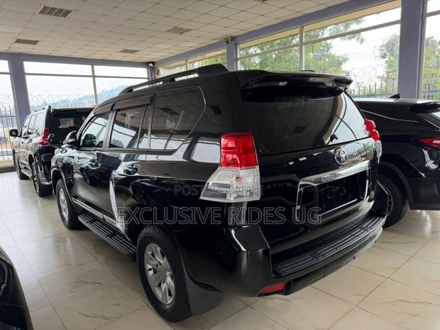 Toyota Land Cruiser Prado 2.7 i 2013 Black