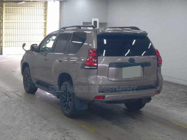 Toyota Land Cruiser Prado 2023 Burgundy