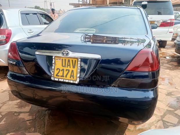 Toyota Mark II 2001 Black