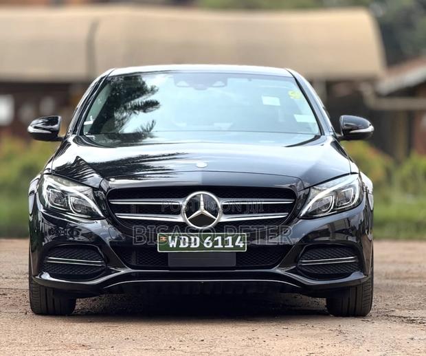 Mercedes-Benz C200 2017 Black