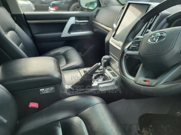 Toyota Land Cruiser 4.5 V8 VXR 2018 Black