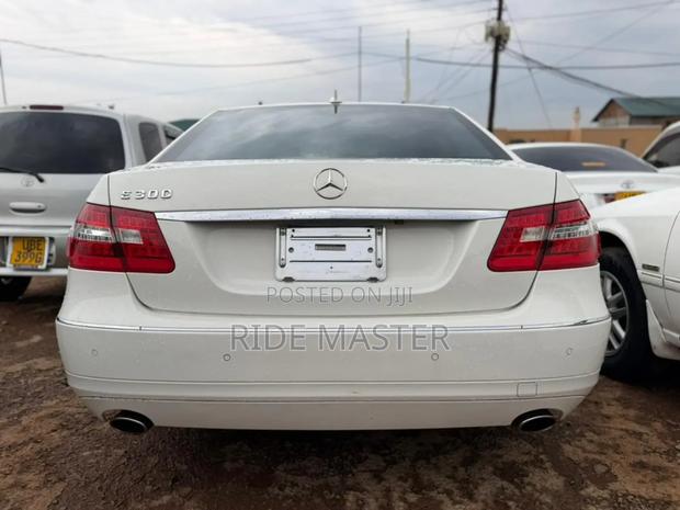 Mercedes-Benz E300 2012 White