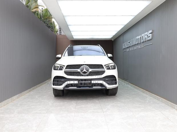 Mercedes-Benz GLE-Class GLE 400d 4MATIC 2019 White
