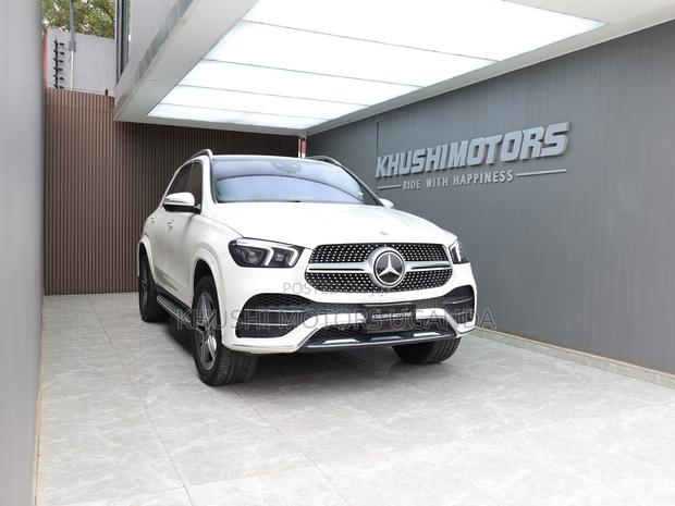 Mercedes-Benz GLE-Class GLE 400d 4MATIC 2019 White