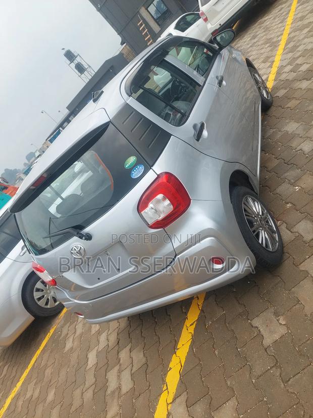 Toyota Passo 2016 Silver