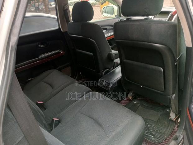Toyota Harrier 2006 White