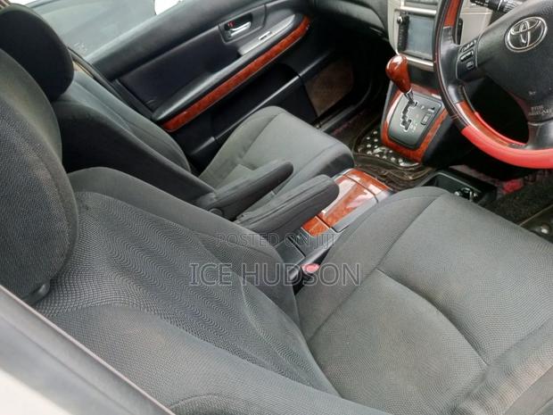 Toyota Harrier 2006 White