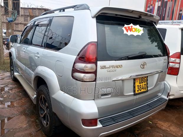 Toyota Land Cruiser Prado 2007 Silver