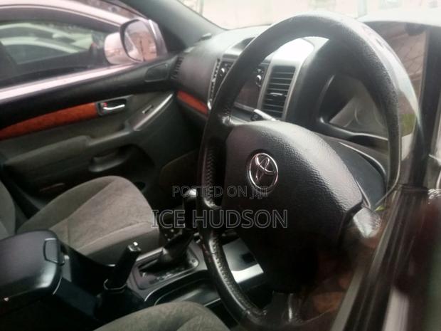 Toyota Land Cruiser Prado 2007 Silver