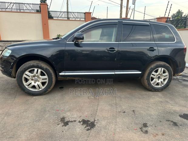 Volkswagen Touareg VR6 FSI 2010 Black