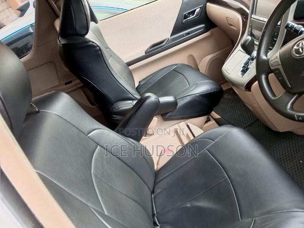 Toyota Alphard 2011 White