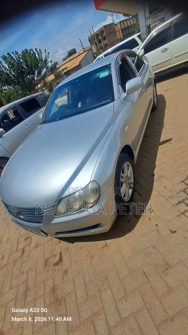 Toyota Mark X 2006 Silver