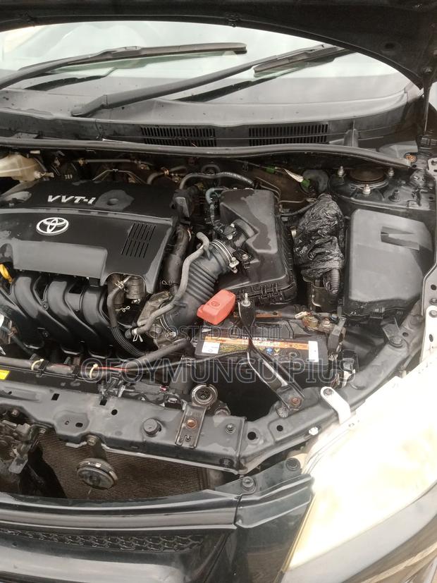 Toyota Corolla Fielder 2011 Black