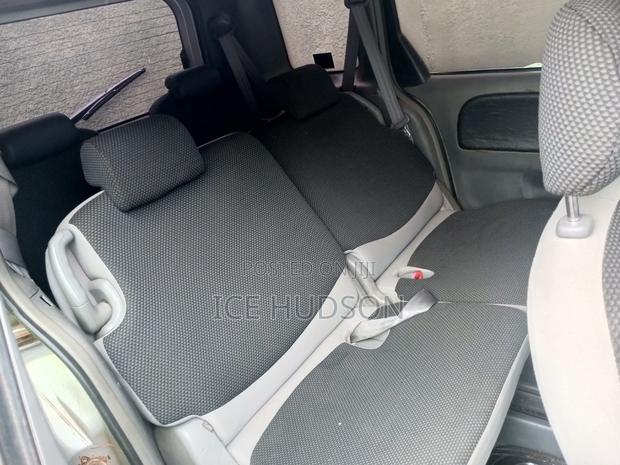 Toyota Sienta 2007 Silver