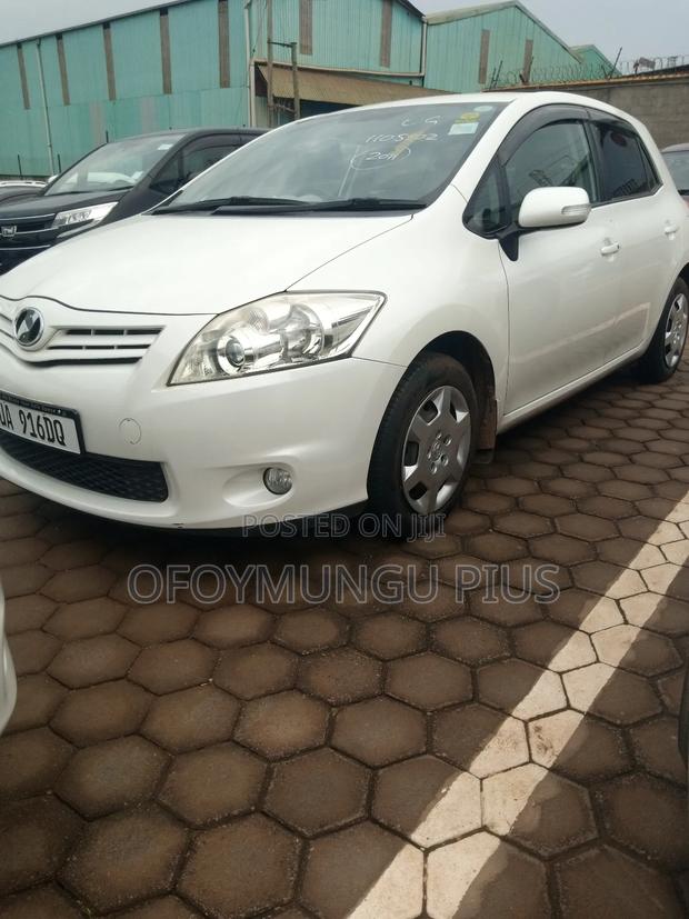 Toyota Auris 2011 White