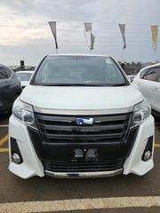 Toyota Noah 1.8 FWD Hybrid (7 seater) 2017 White for sale